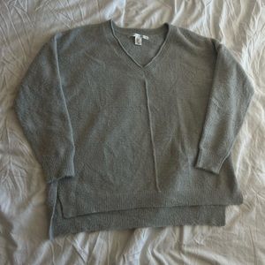 Max studio sweater